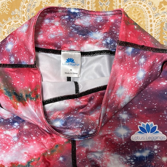 NWOT Lotus Leggings Pink Galaxy Leggings - Picture 3 of 5